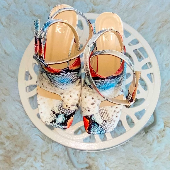 YOKI Colorful Snake Print Sandals SZ 7 - Picture 2 of 5